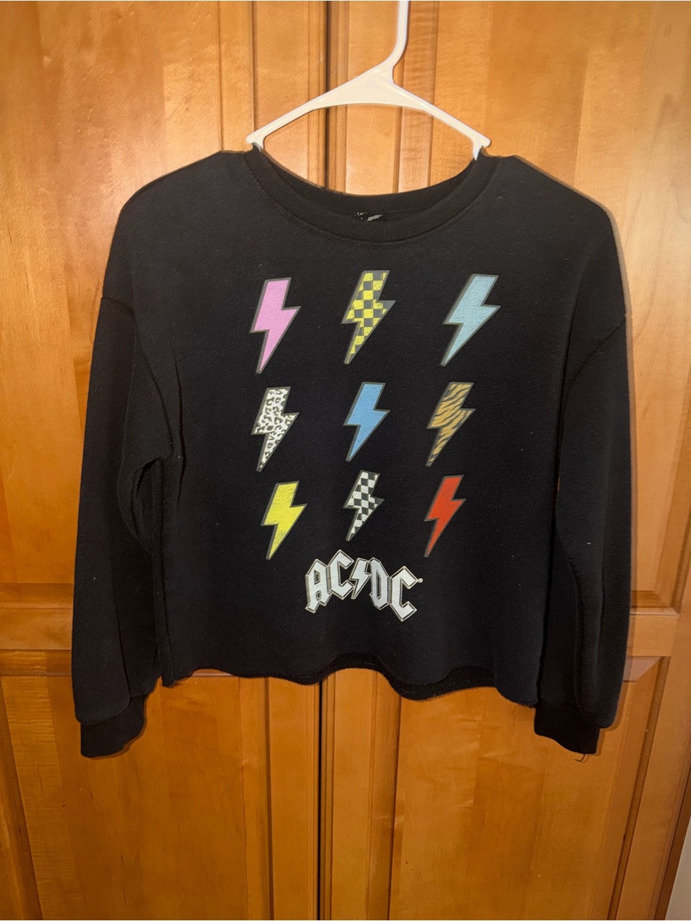 AC/DC Sweatshirt. Rock Music Girls Crop Sweatshirt.  Large 10/12 Art Class.